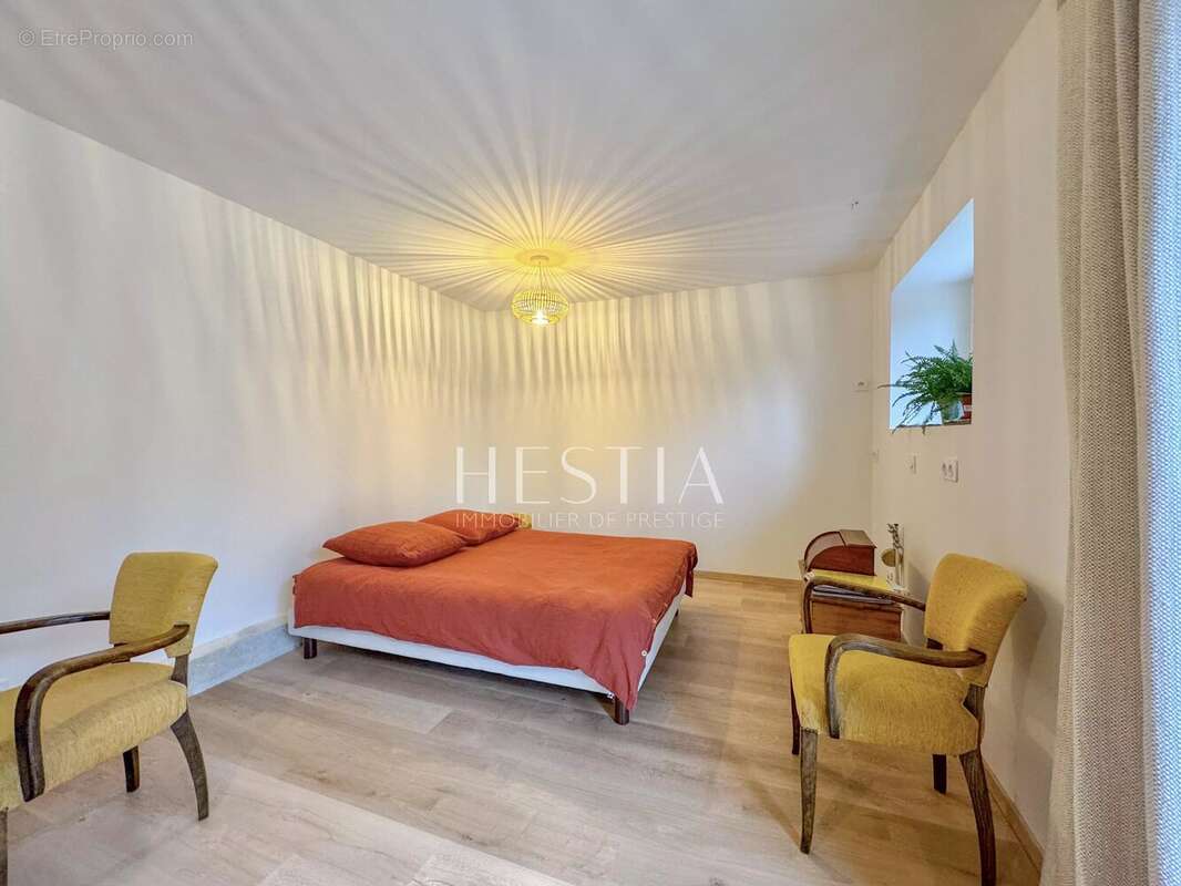 Maison à ALLONZIER-LA-CAILLE