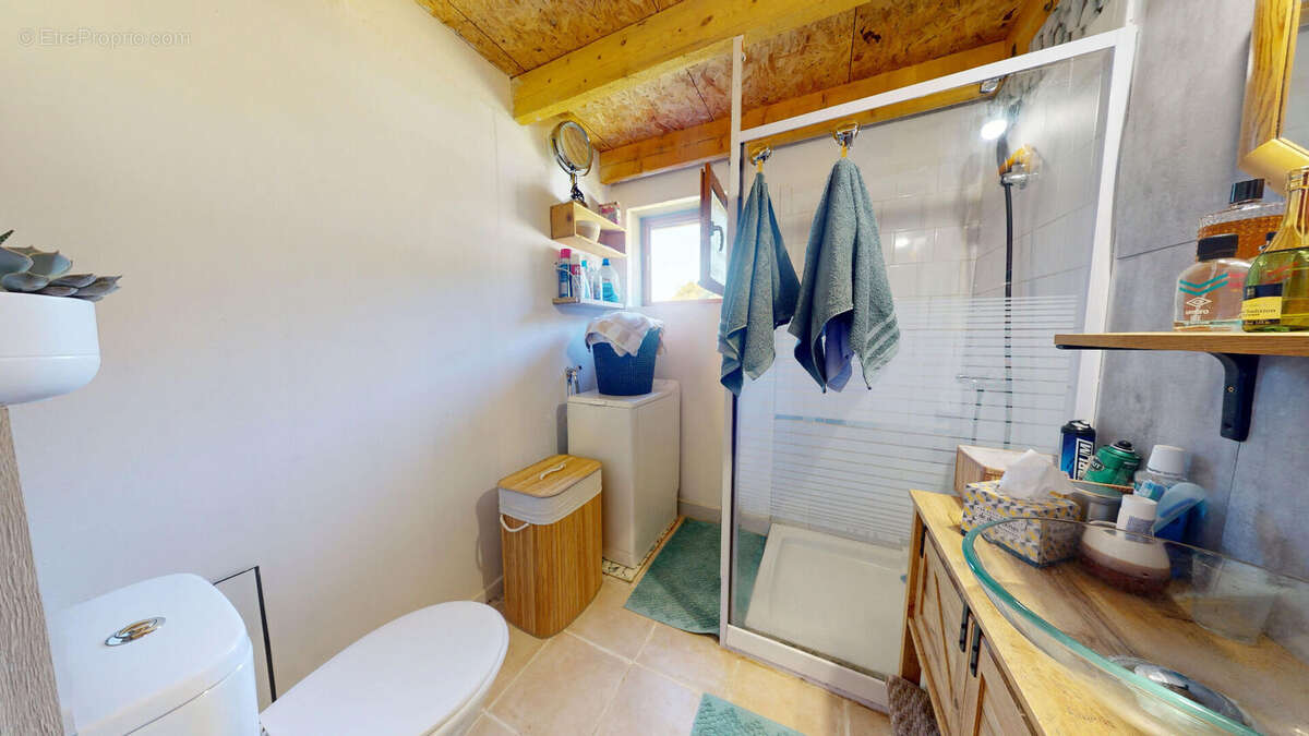 Maison à LA SALLE-EN-BEAUMONT