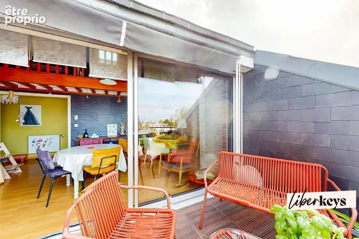 T4 duplex 80m² au dernier étage avec terrasse plein Sud Caen cinéma Lux - photo 3