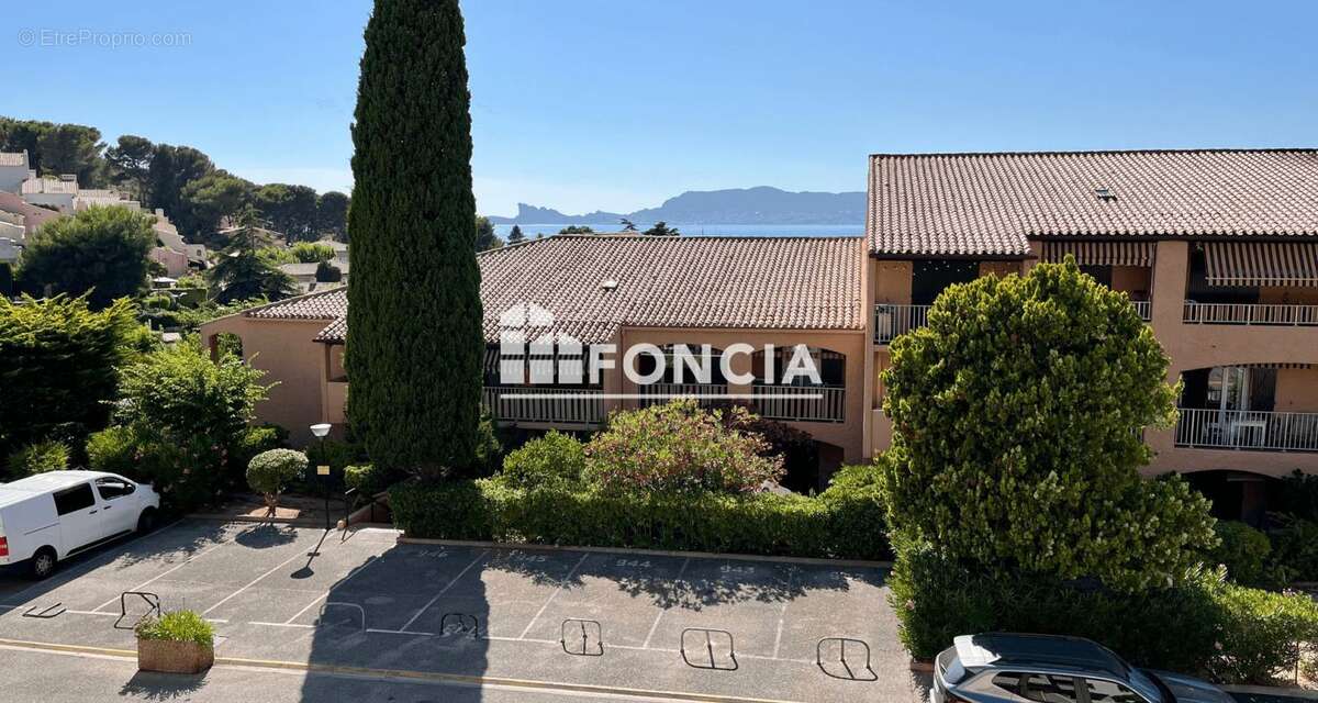 Appartement à SAINT-CYR-SUR-MER