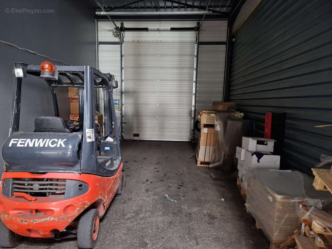 A vendre - limoges - local d'activite de 1 280 m² - photo 3