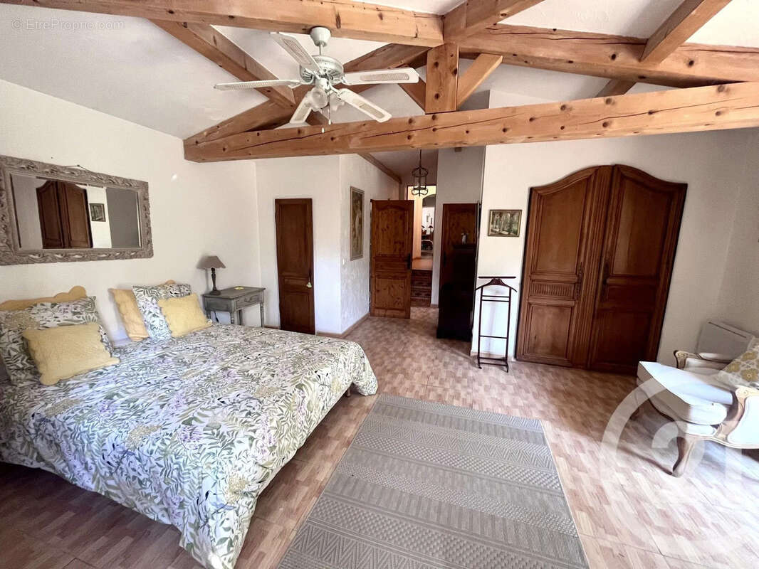 Maison 211 m² à Roquefort-Les-Pins  - photo 18