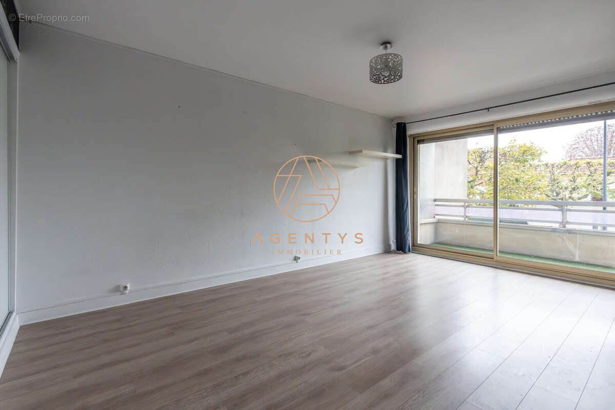 Appartement à NOGENT-SUR-MARNE