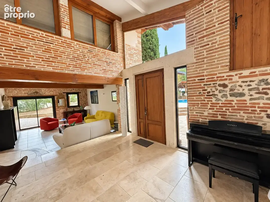 Belle maison de caractère rénovée sur un parc arboré de 4 801 m2 avec piscine - photo 11