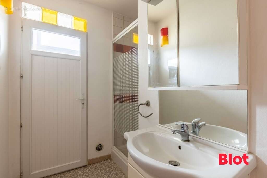 Appartement à FOUGERES