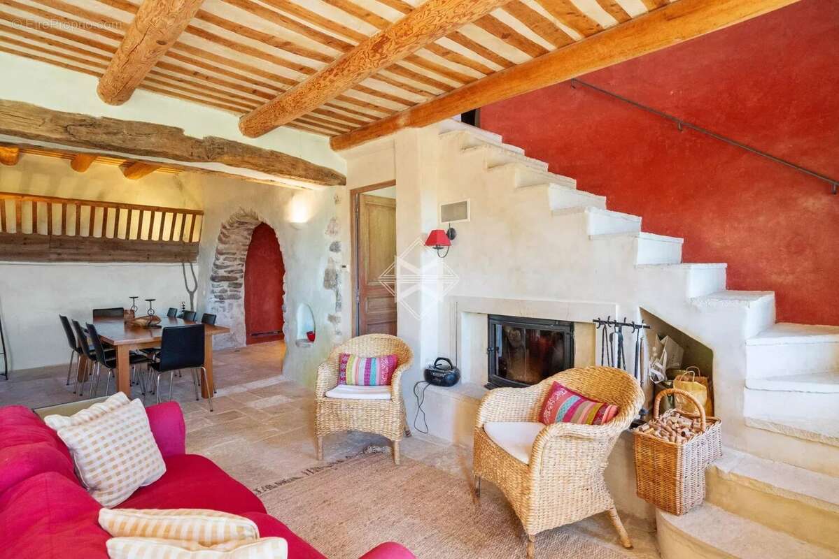 Maison à CALLAS