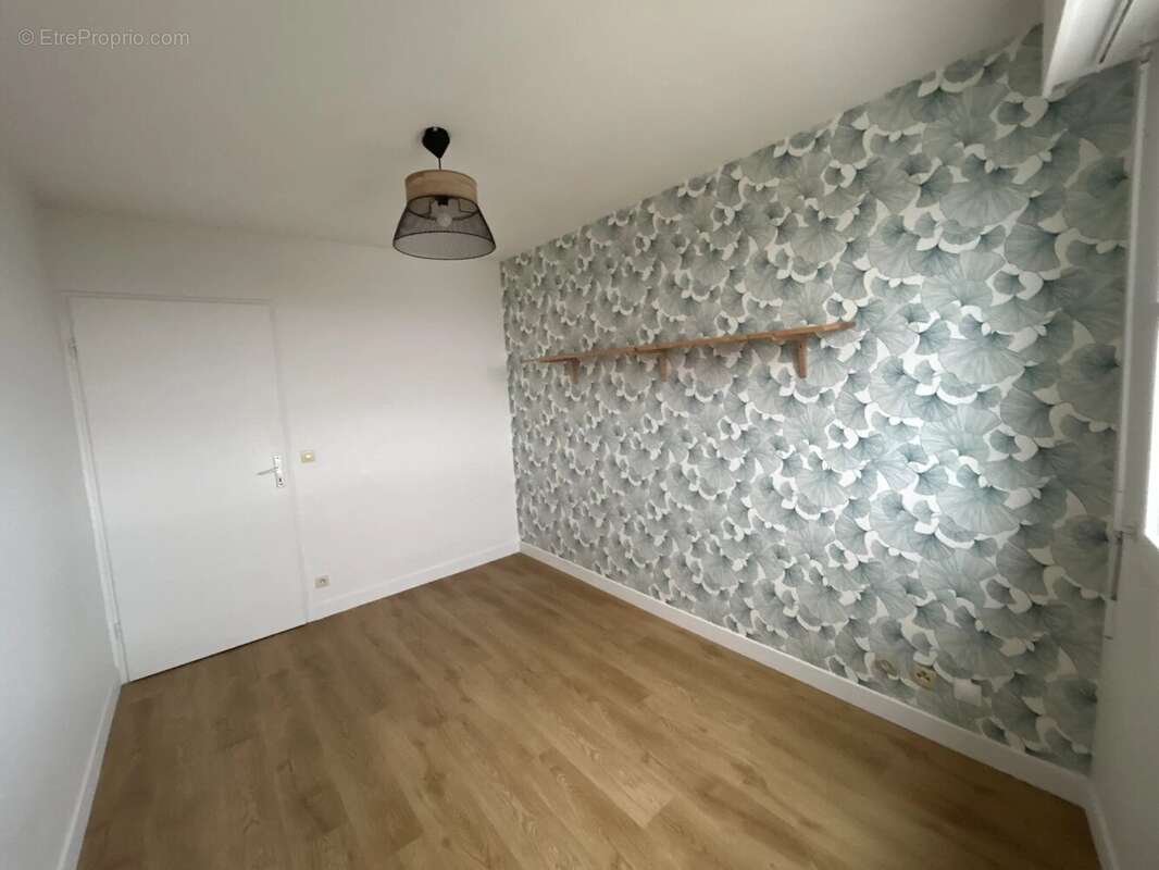 Appartement à MONTIGNY-LE-BRETONNEUX