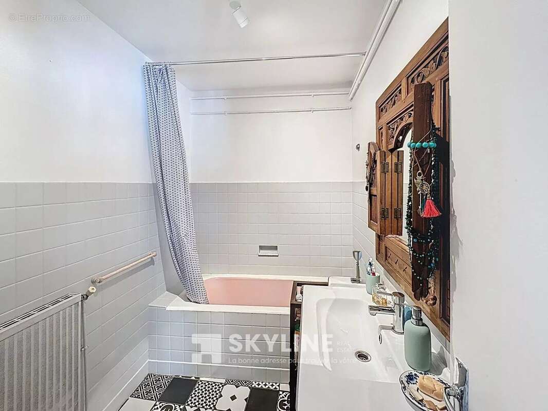 Appartement à MARSEILLE-6E