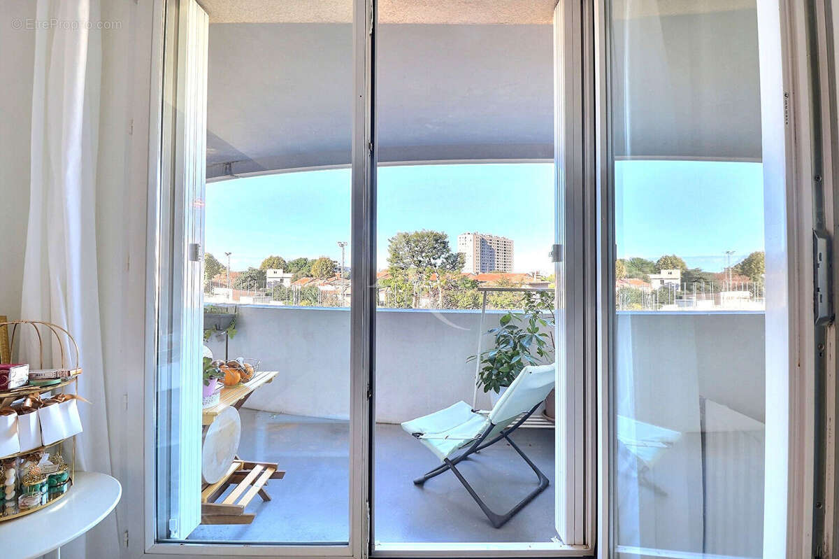 Appartement à MARSEILLE-9E