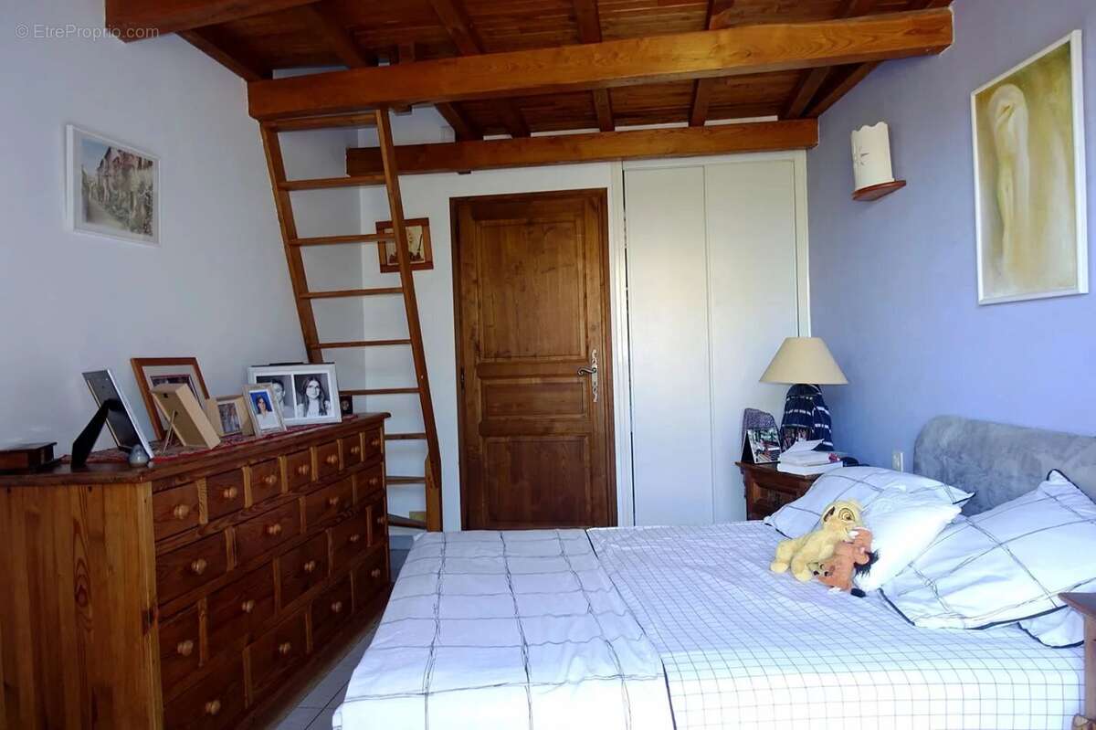 Maison à SAINT-BAUZILLE-DE-LA-SYLVE