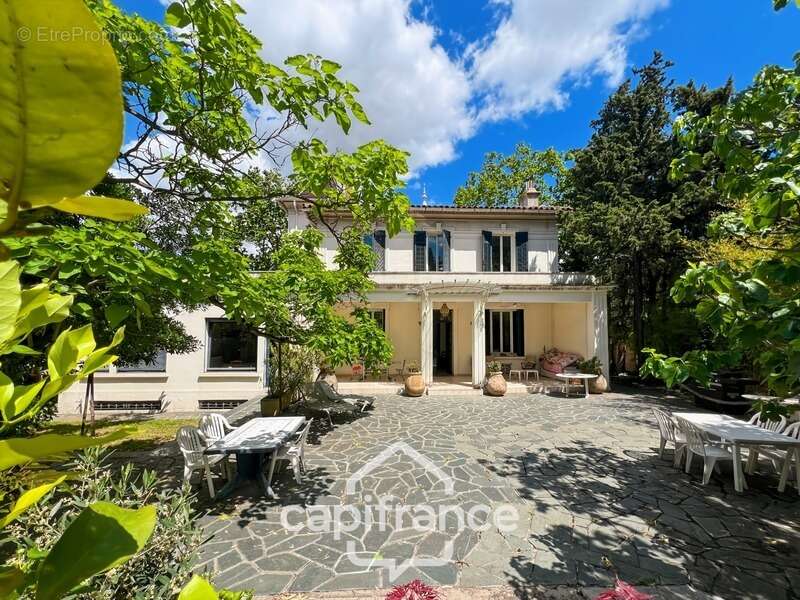 Maison à MARSEILLE-11E