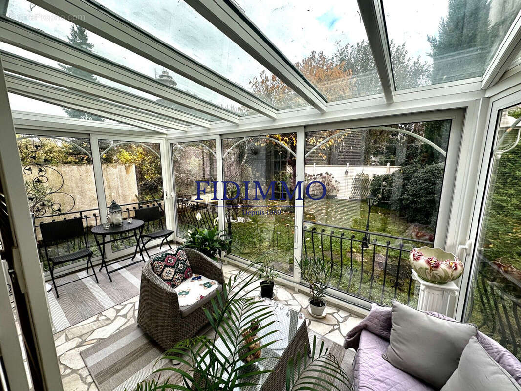 Maison à CHENNEVIERES-SUR-MARNE