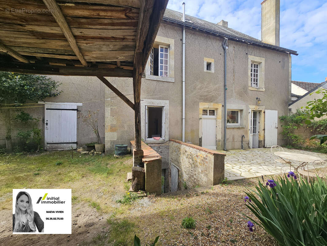 Maison à BEAUMONT-LA-RONCE