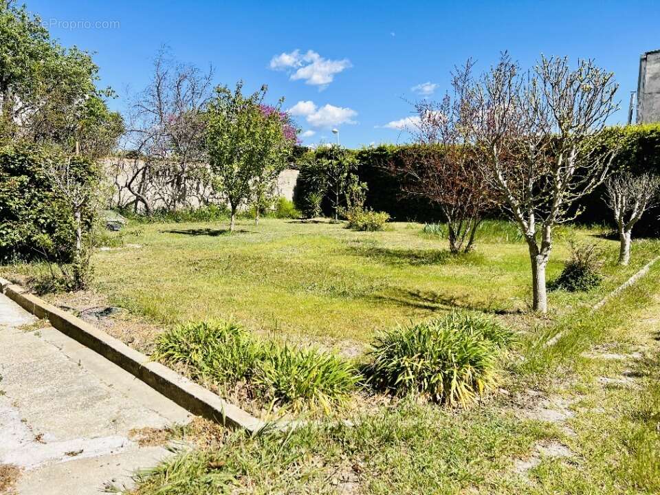 Terrain à MARTIGUES