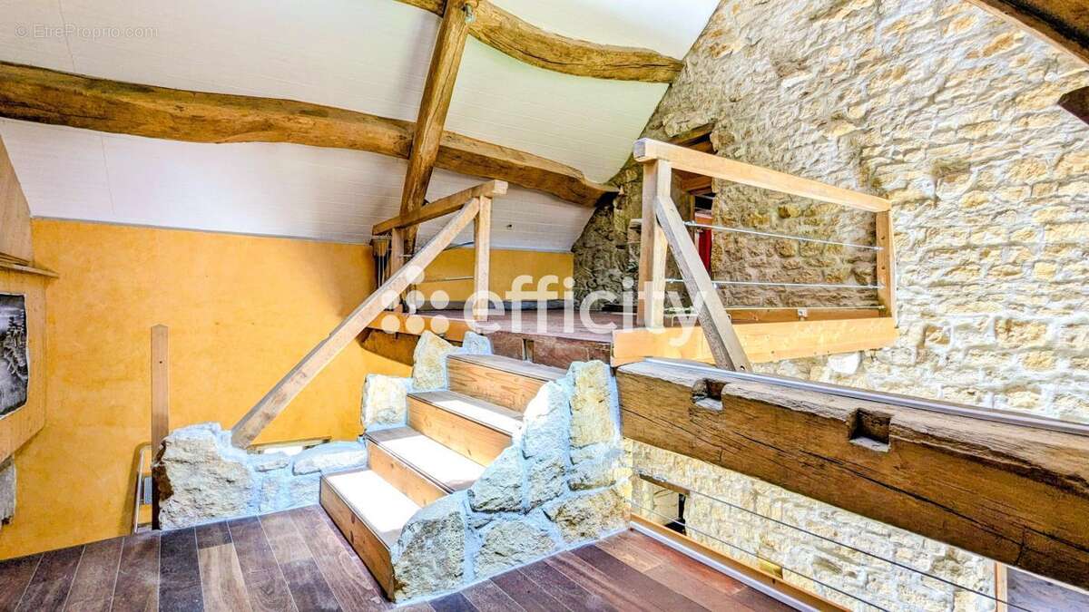 Maison 145 m² à Cruzille  - photo 9