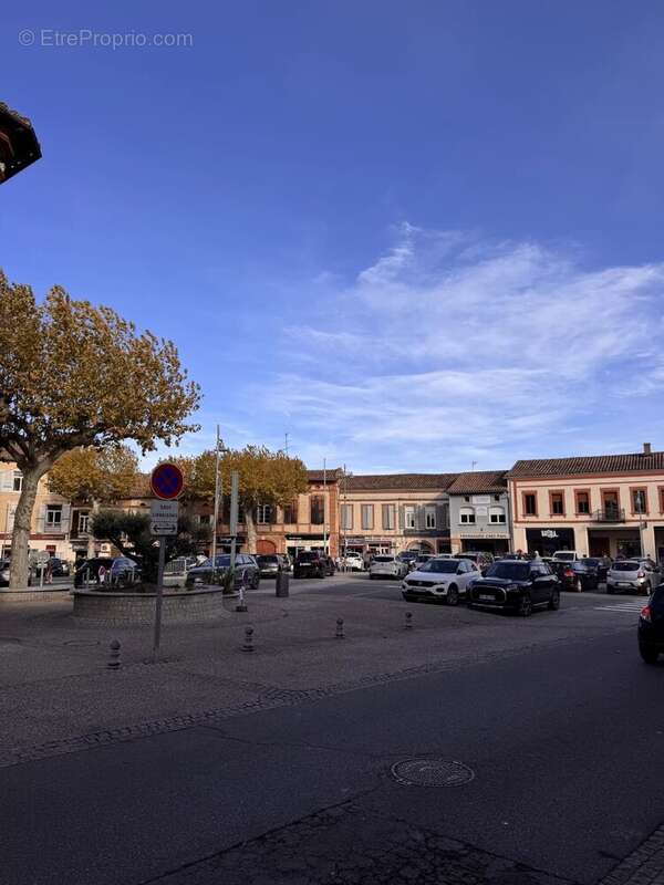 Commerce à L&#039;ISLE-JOURDAIN