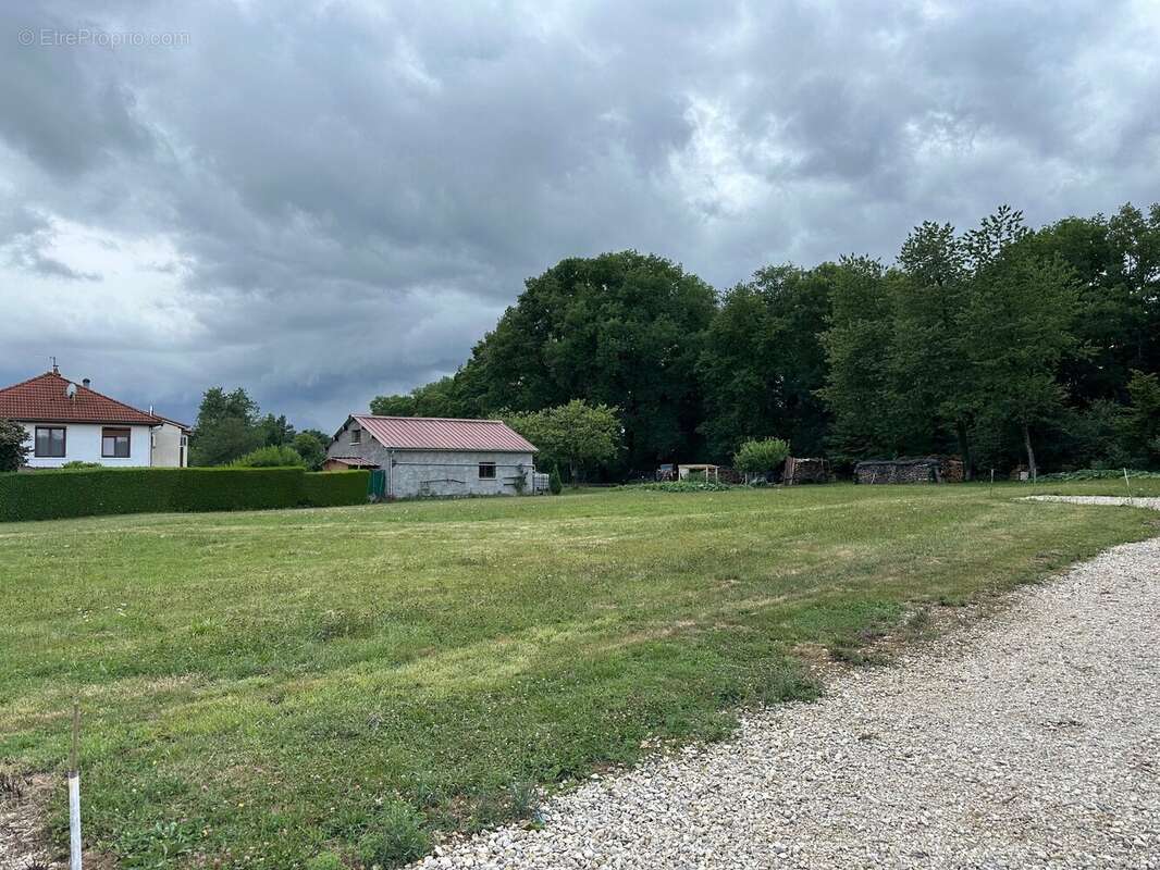 Terrain à VESOUL