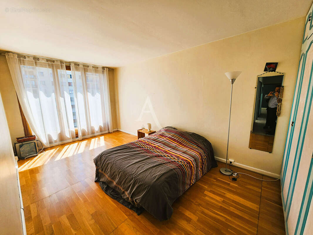 Appartement à FRESNES