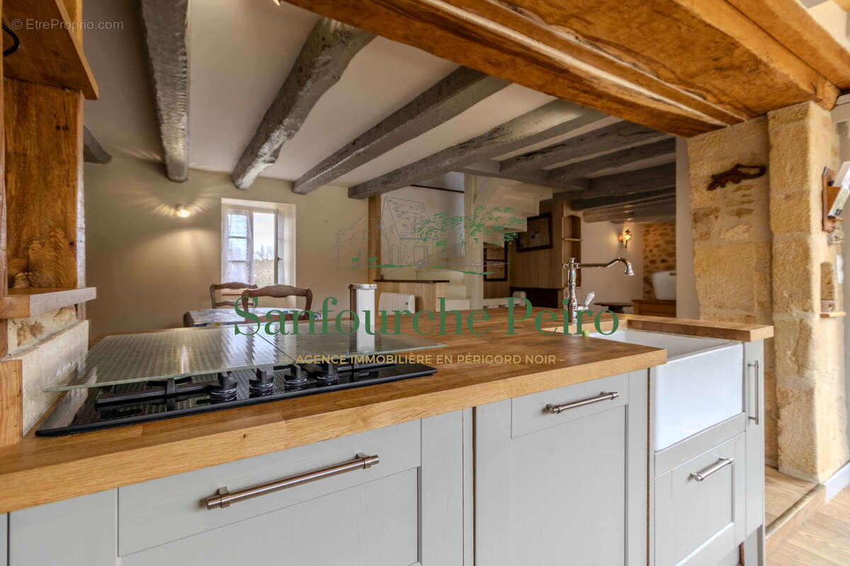 Maison à SAINT-CIRQ-MADELON