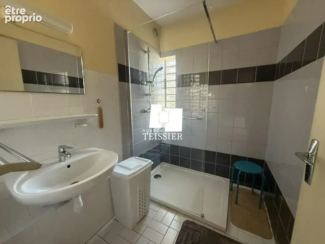 Exclusivité : 07140 Les Vans appartement avec terrasse - photo 11