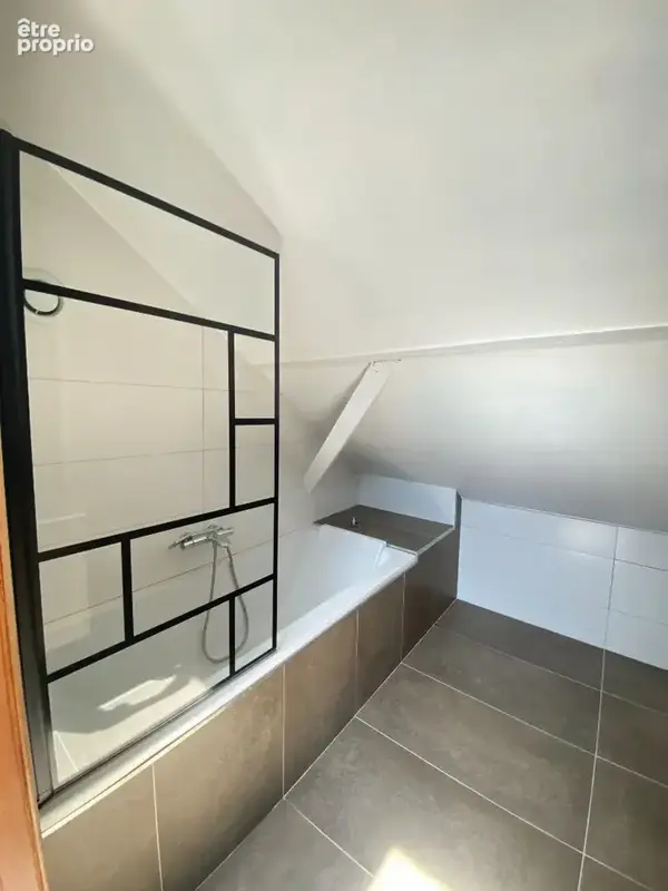 Appartement 6 pièces centre ville de  Guebwiller 104.90 m² - 4 chambres - cave privative - photo 9