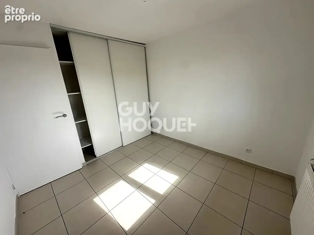 Porte d'Espagne Maison F4 de 81 m² en 3 faces avec garage et parking - photo 10