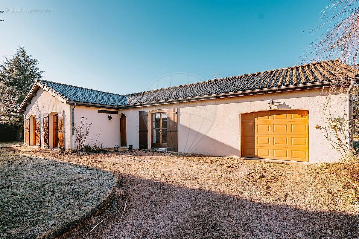 Maison à BELLERIVE-SUR-ALLIER