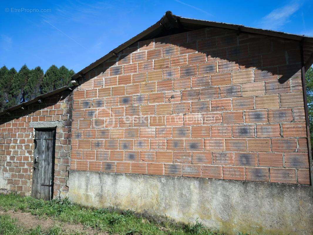 Terrain à LA PORCHERIE