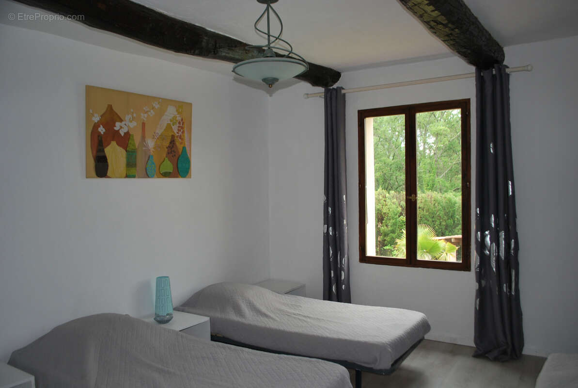 Maison à VILLECROZE