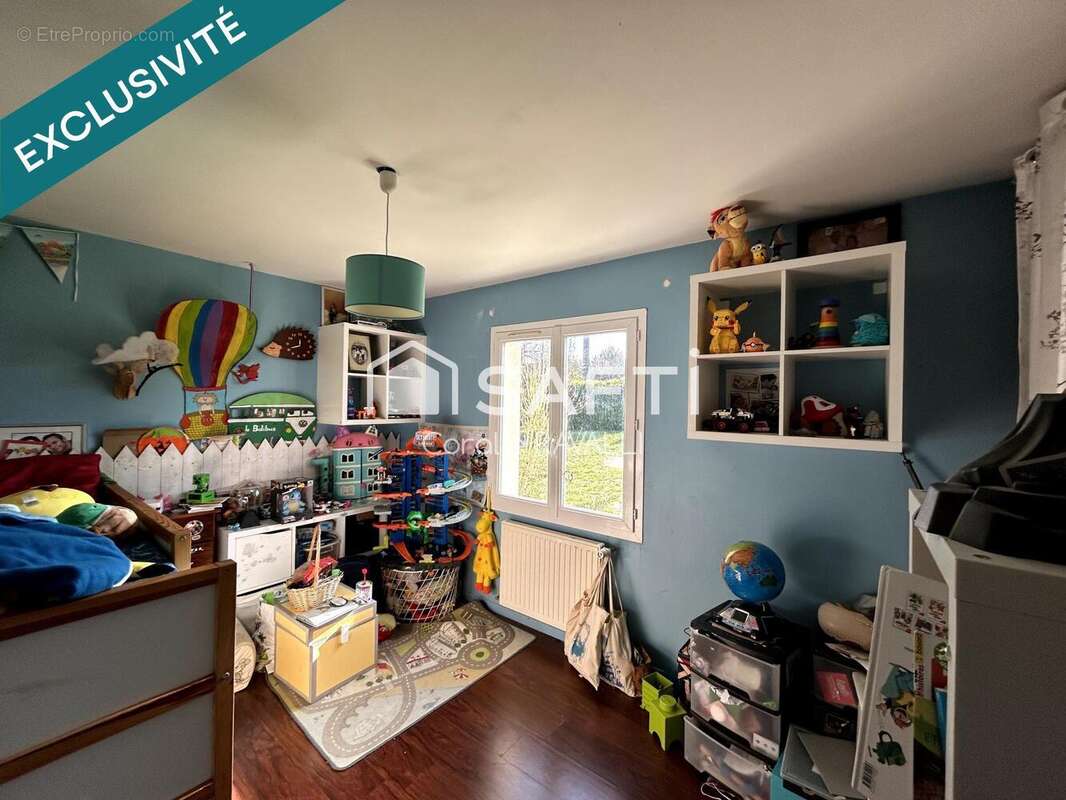 Photo 8 - Maison à VILLEBOIS-LAVALETTE