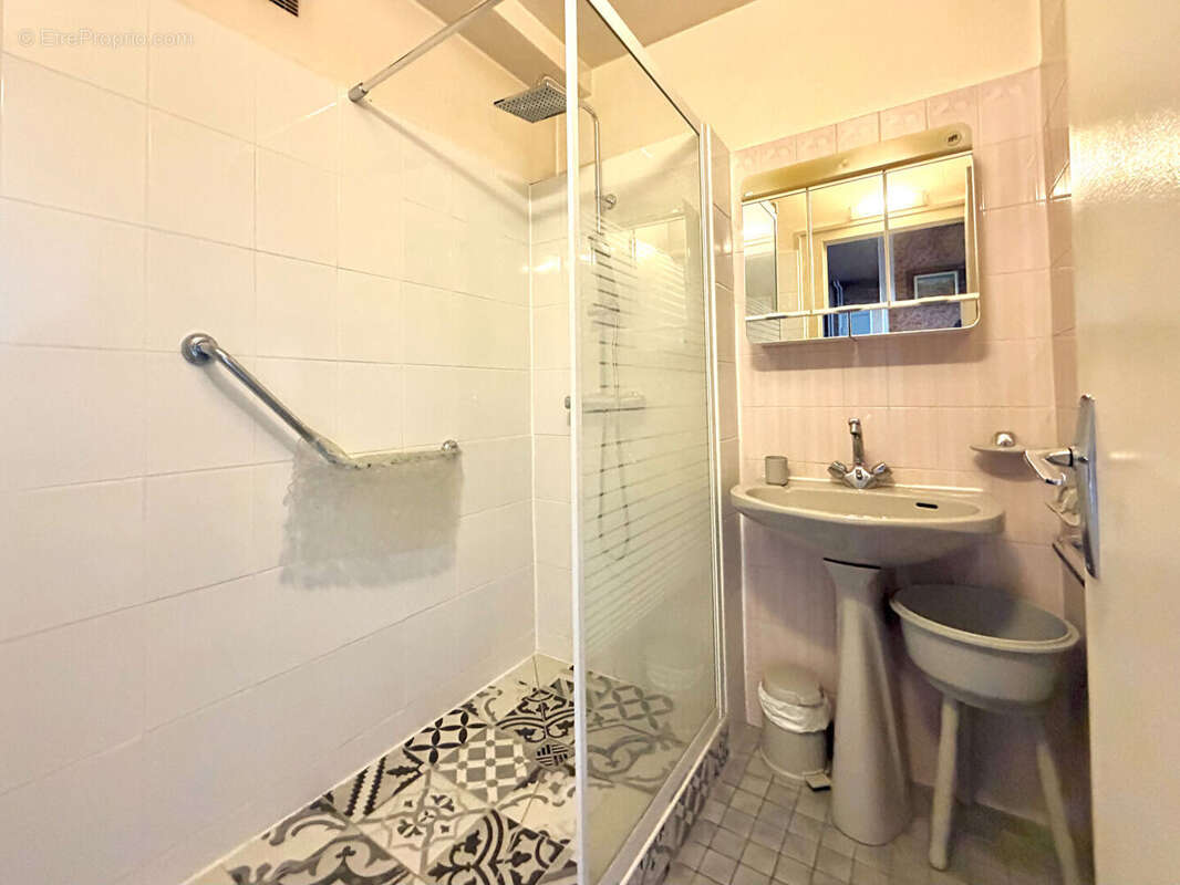 Appartement T3 de 57,24 m² avec balcon et garage - photo 4
