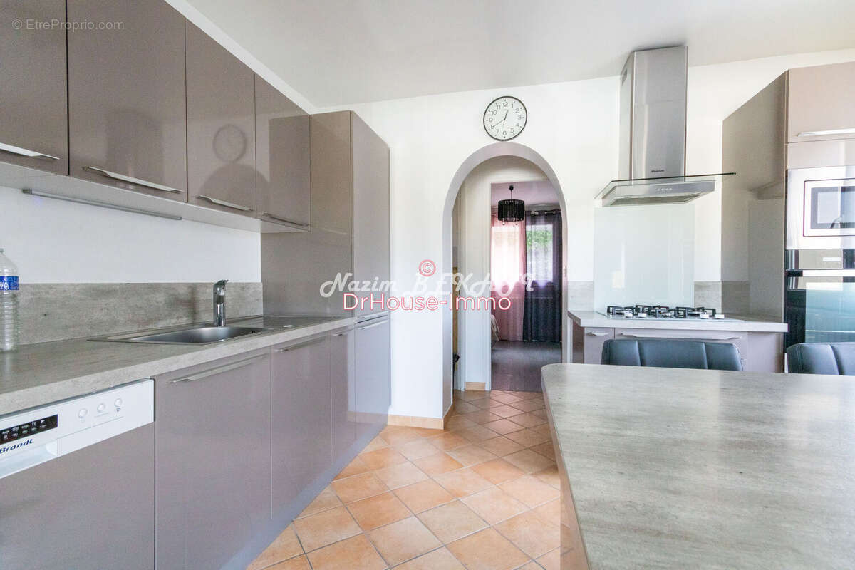 Maison à BONNIERES-SUR-SEINE