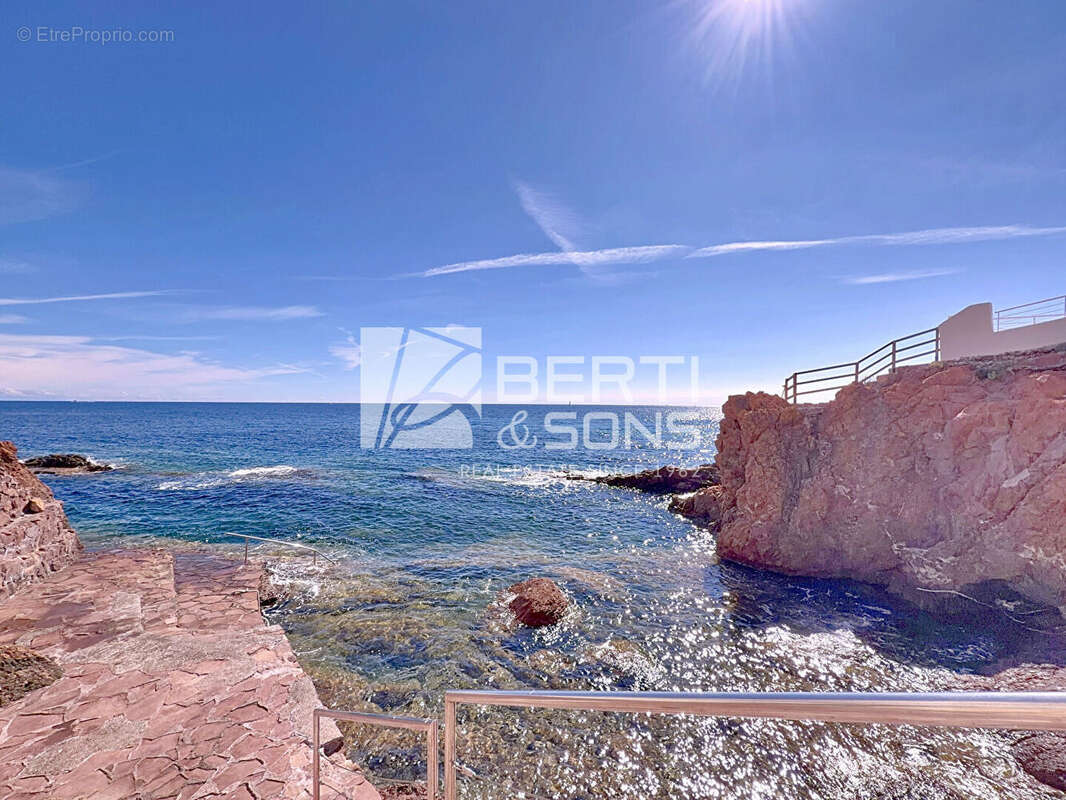 Appartement à SAINT-RAPHAEL