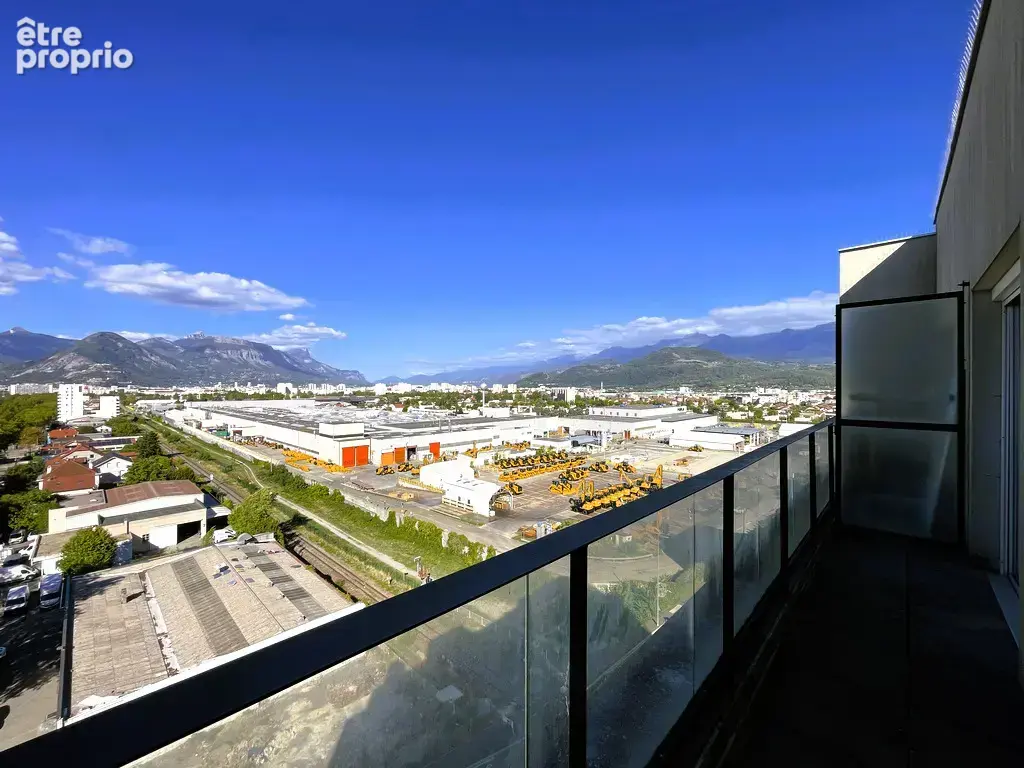 Appartement T3 terrasse et garage - photo 13