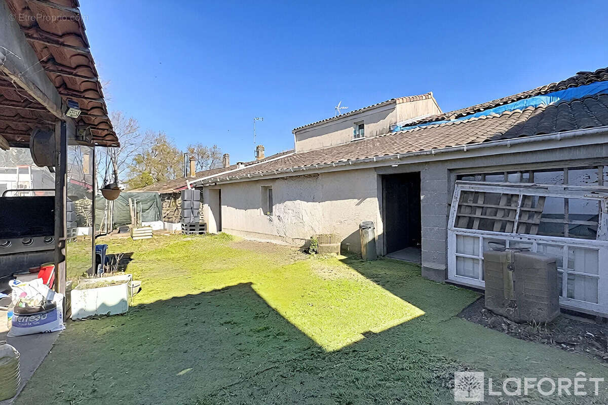 Maison à PUGNAC