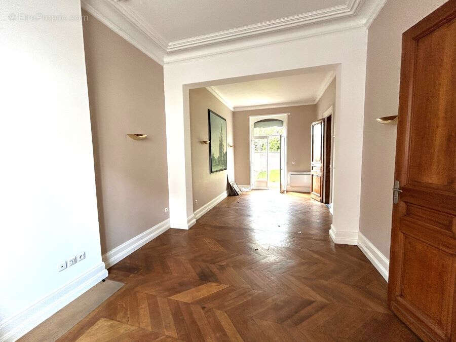 Maison à SAINT-AMAND-LES-EAUX