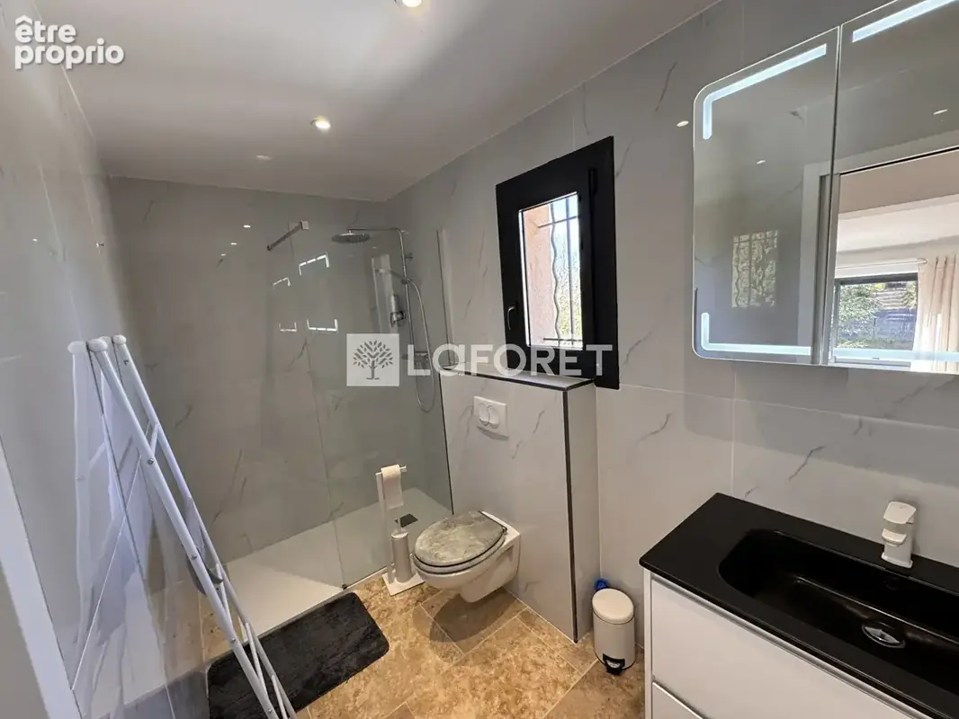 Villa avec piscine sur St-Maximin 170 m² 6 pièces - photo 13