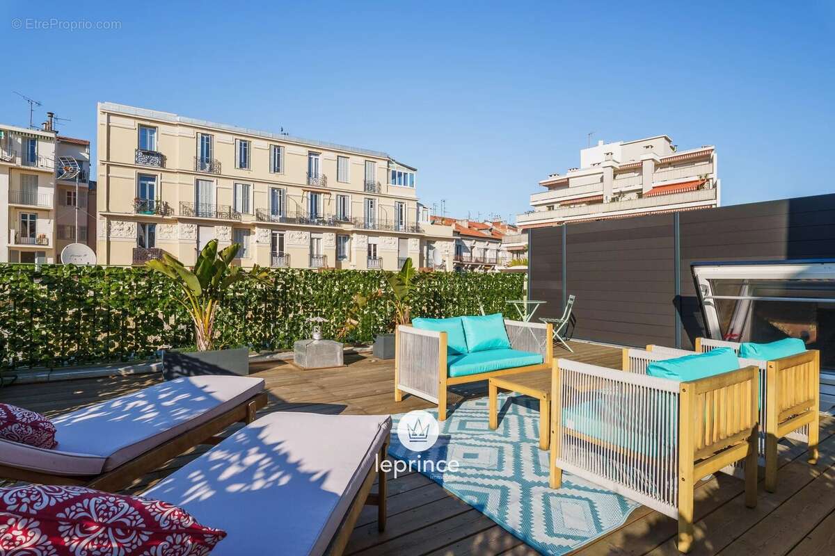 Appartement à NICE