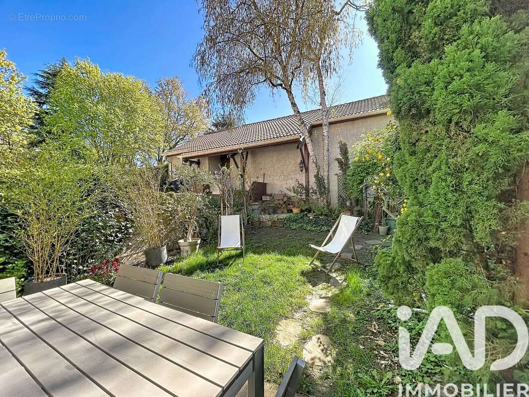 Photo 2 - Maison à SAINT-GERMAIN-EN-LAYE