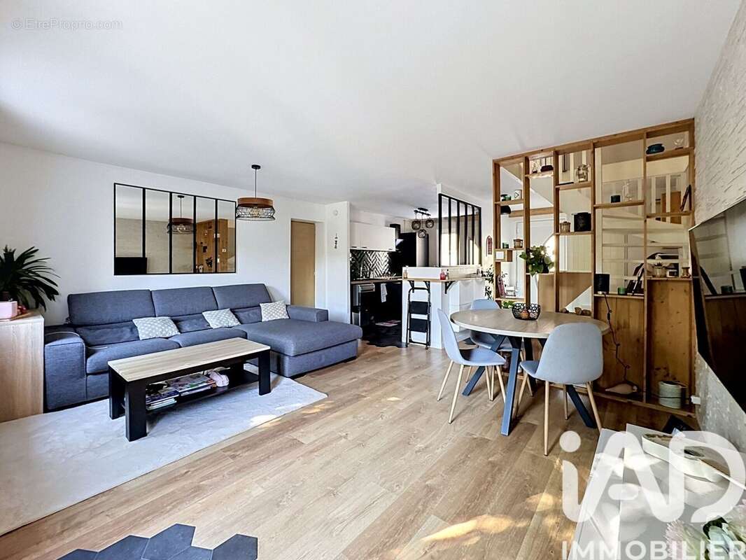 Photo 3 - Maison à VERT-SAINT-DENIS