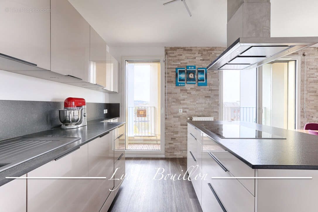 Appartement à NANTERRE