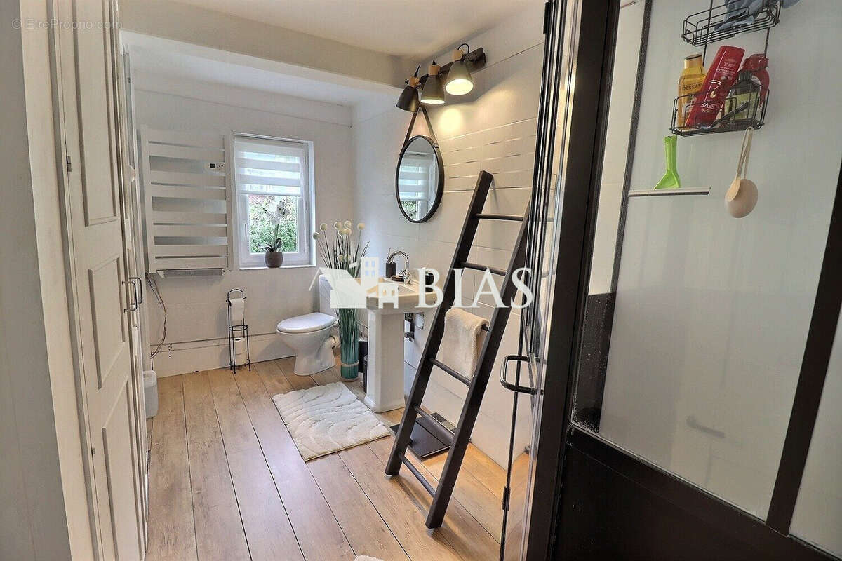 Maison à PONT-L'EVEQUE