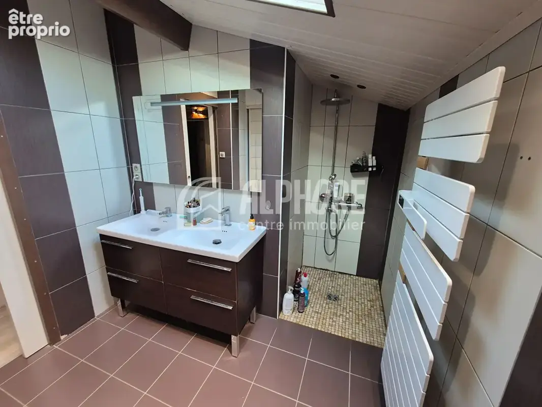 Maison Sainte Hermine - 118m² habitable - 3 chambres - 1634m² de terrain. - photo 10