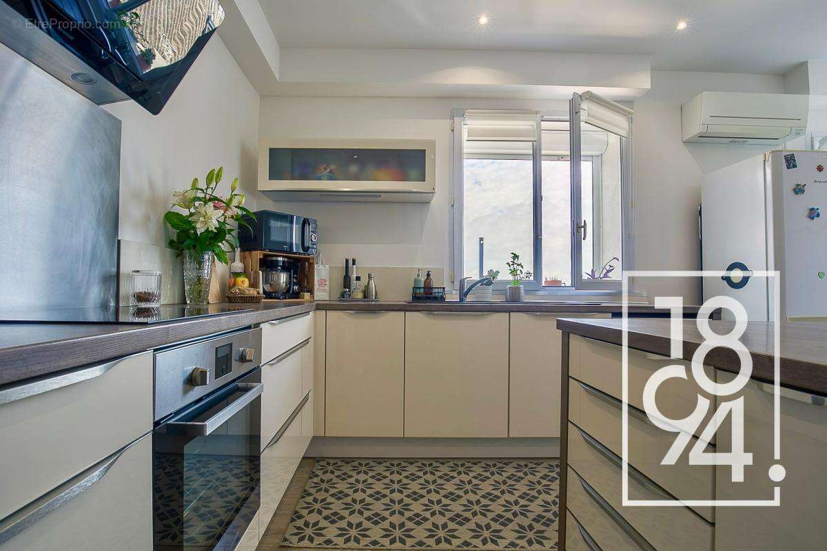 Appartement à MARSEILLE-8E