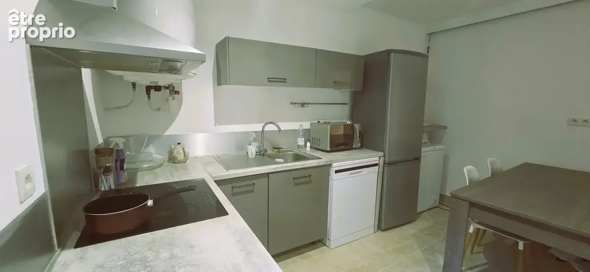 Tres bel appartement , vieille ville Sartene Corse du sud - photo 4