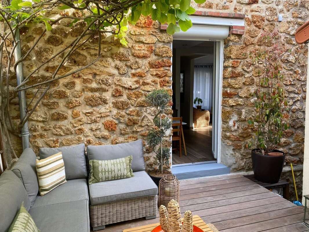 Maison à LE PERREUX-SUR-MARNE