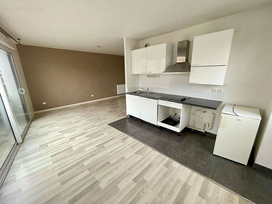 Appartement à SARTROUVILLE