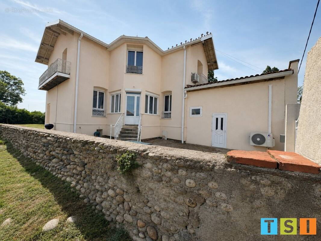 Maison à CAZERES