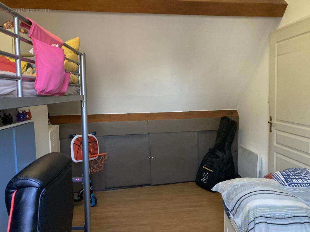 Appartement à LINAS