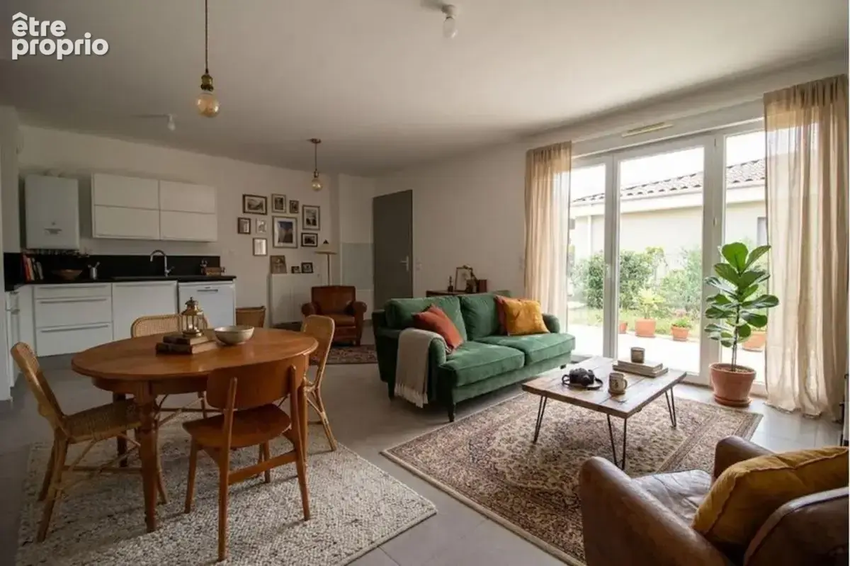 ROBION (84440) – Rare à la vente : Maison de plain-pied avec jardin, terrasse et 2 parkings au cœur du Luberon - 235.000 € - photo 2